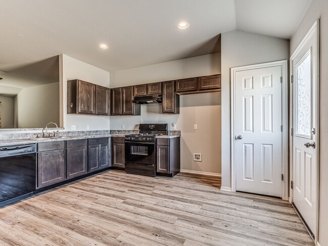 Photo - Cute home in Mustang schools + 3 bedrooms + 2 bathrooms