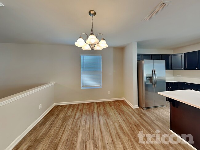 Photo - 1980 Clear Brook Dr