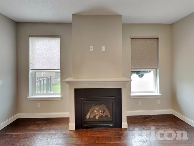 Photo - 14361 Parkside Ct NW