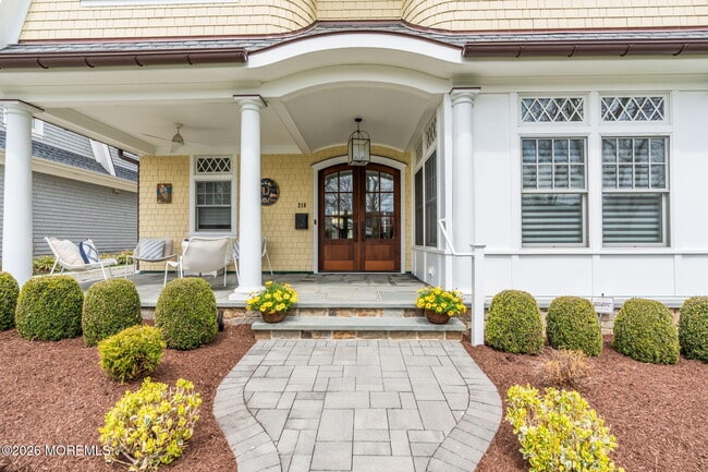 Photo - 218 Worthington Ave