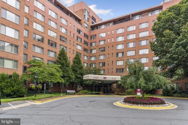 Photo - 1121 Arlington Blvd Apartamento Unidad 746