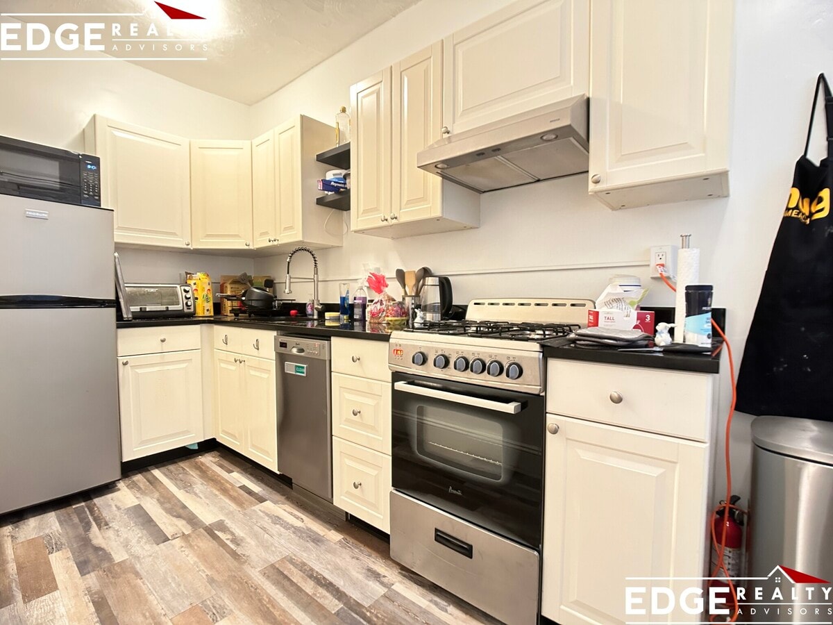 Photo - 120 Brainerd Rd Unit 6