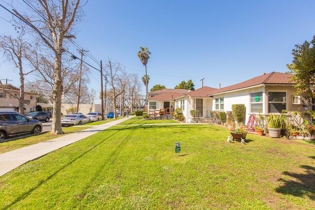 Building Photo - 12725 La Cuarta St Unit 12725 La Cuarta Street
