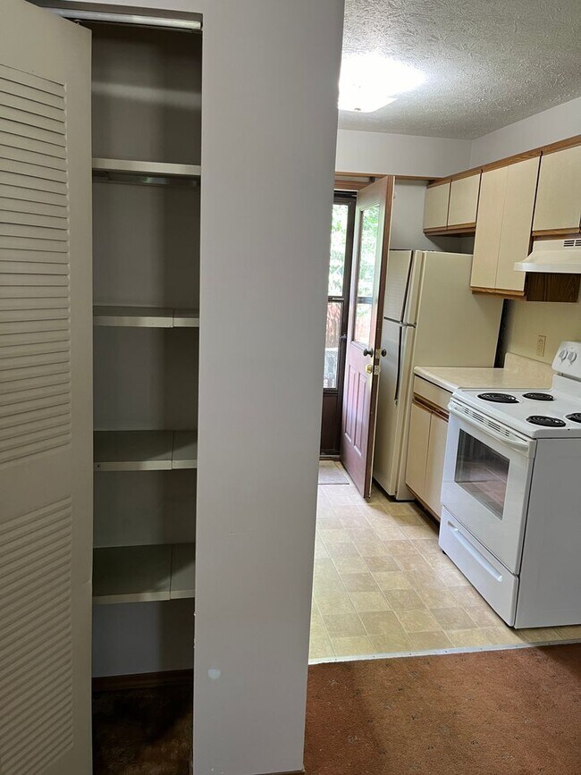 Photo - 616 W Prairie St Unidad B