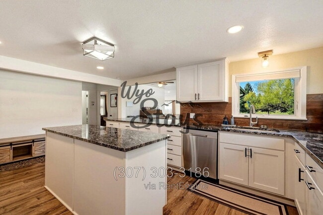 Photo - 328 Centennial Ln