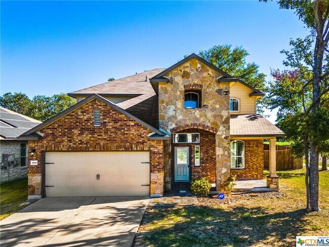 Photo - 3500 Lorne Dr House