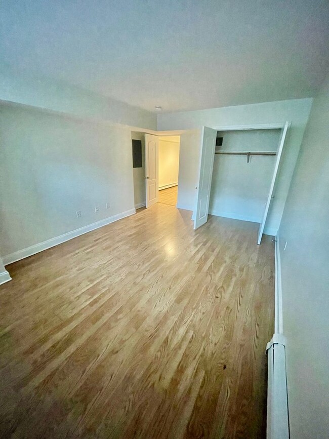 Avl now! Huge 3BR in Packard's Corner, hea... - Avl now! Huge 3BR in Packard's Corner, hea... Rental