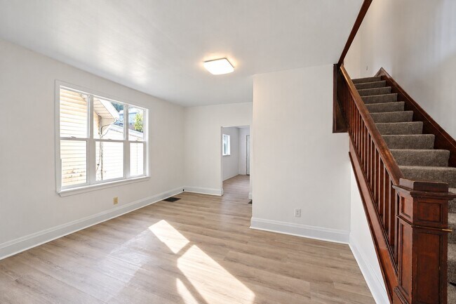 1203 Indiana St