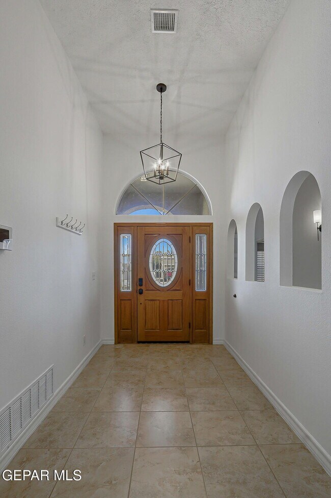 Photo - 232 Ave Mirador