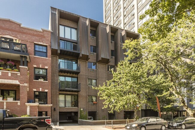 Building Photo - 518 W Wrightwood Ave Rental