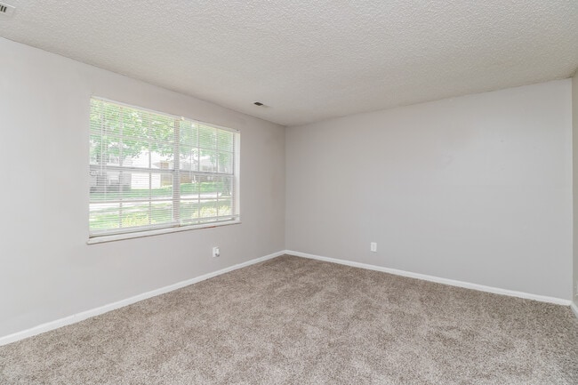 Photo - 2032 Farflung Dr