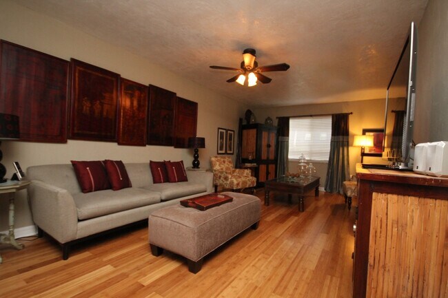 501 SW 75th St
