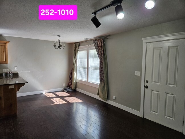 Photo - 252 W 1010 S