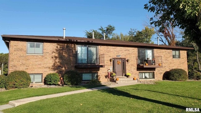 Building Photo - 709 Crosstown Ave Unit 101