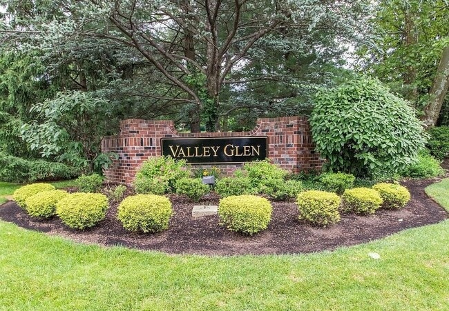 Entrance - 313 Glen Ln Unit 313