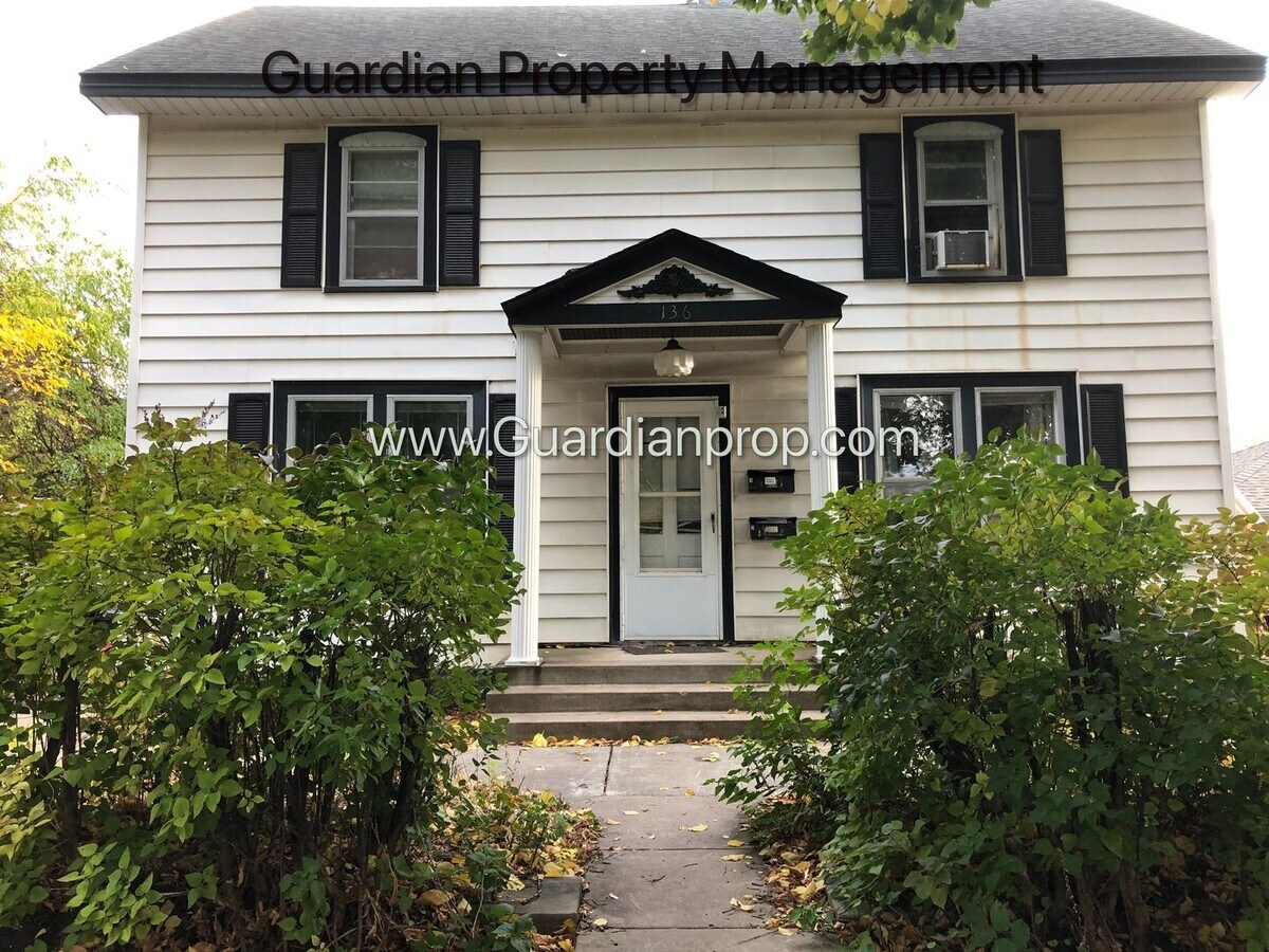Photo - 136 14th Ave NE Unit #1