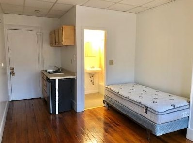 Building Photo - 263 Newbury St Unit 11
