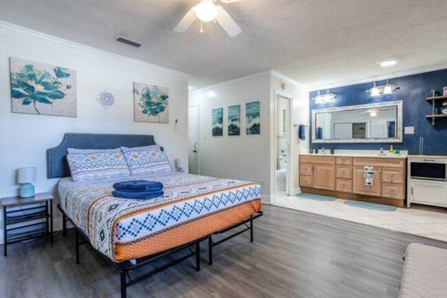 Photo - 4401 Lenmore St Unidad 2