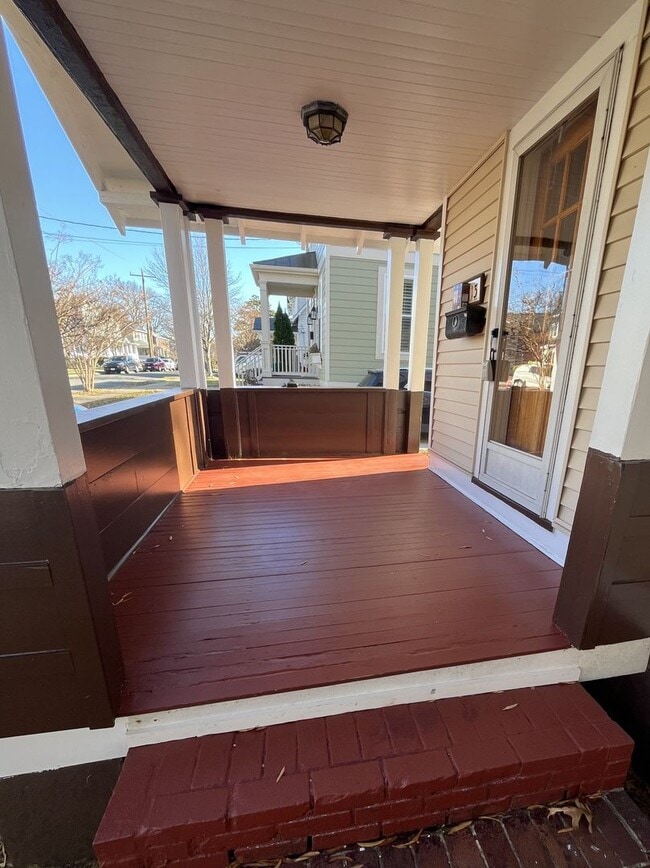 Photo - 113 E Spring St