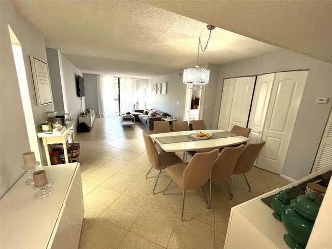 Photo - 737 SE 1st Way Unit 302