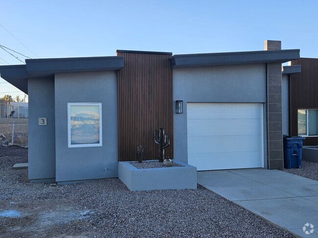 Building Photo - 182 Palm Ave Unit 182 Palm #3 Rental