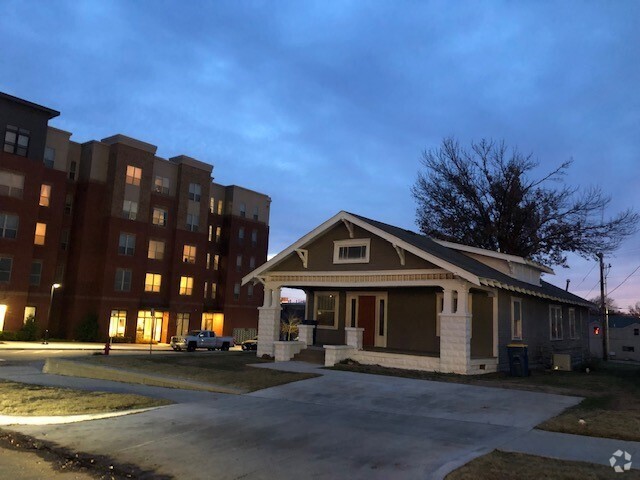 Building Photo - 324 S Ramsey St Rental