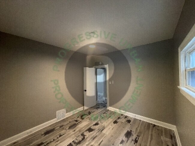 Photo - 11223 Nelson Ave