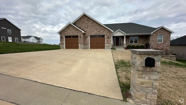 Building Photo - 2205 Wind Crest Ct Rental