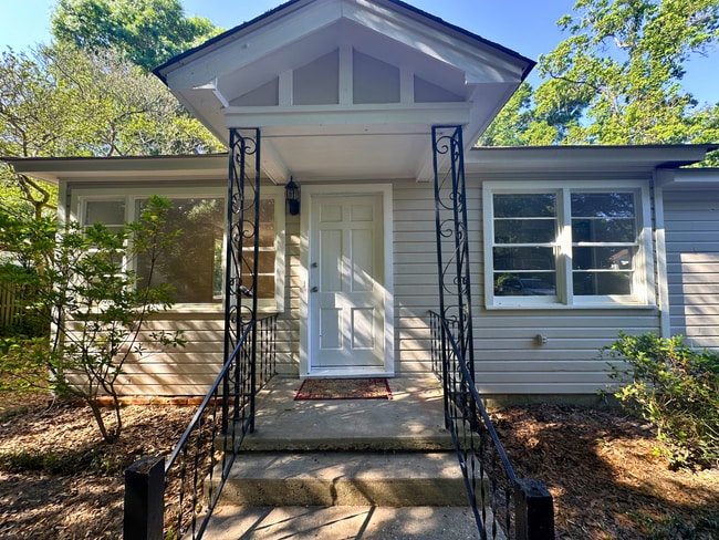 Photo - 5207 Azalea Cir S