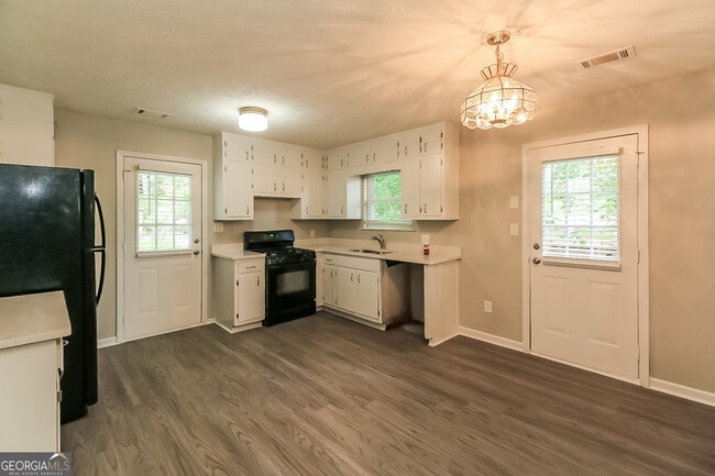 Photo - 7548 Colonial Ct