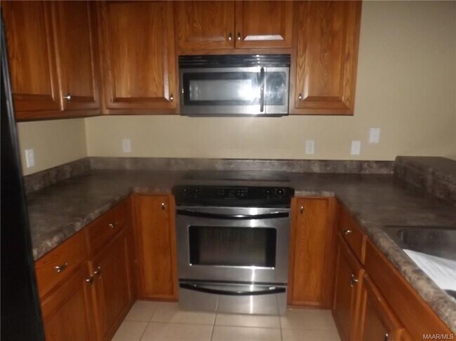 Photo - 107 Peregrine Way