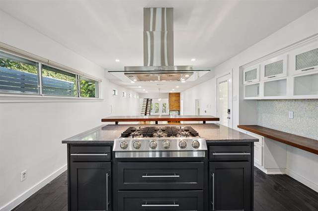 Photo - 9918 Coldwater Cir