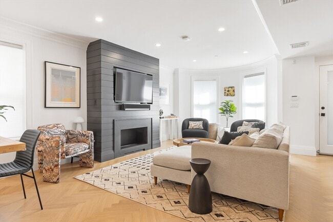 Photo - 69 Montgomery St Unidad 1