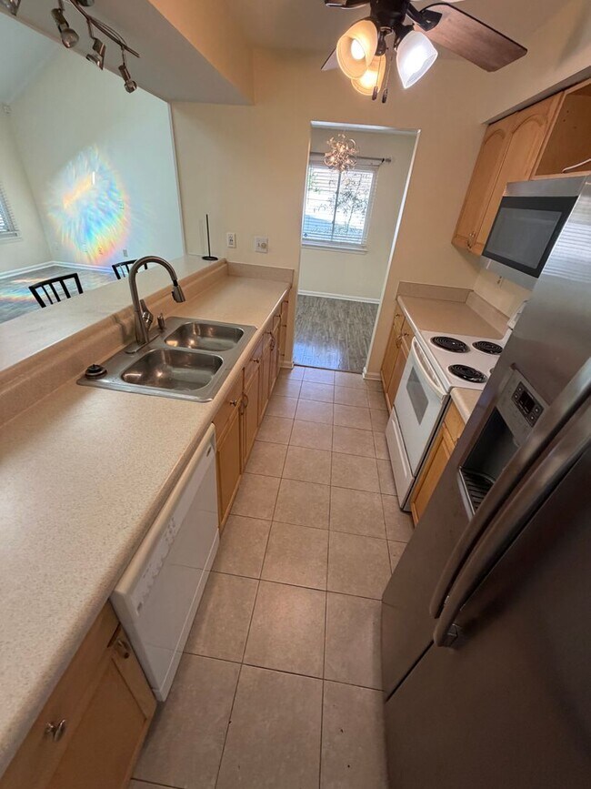 Photo - 1605 Hathern Ct