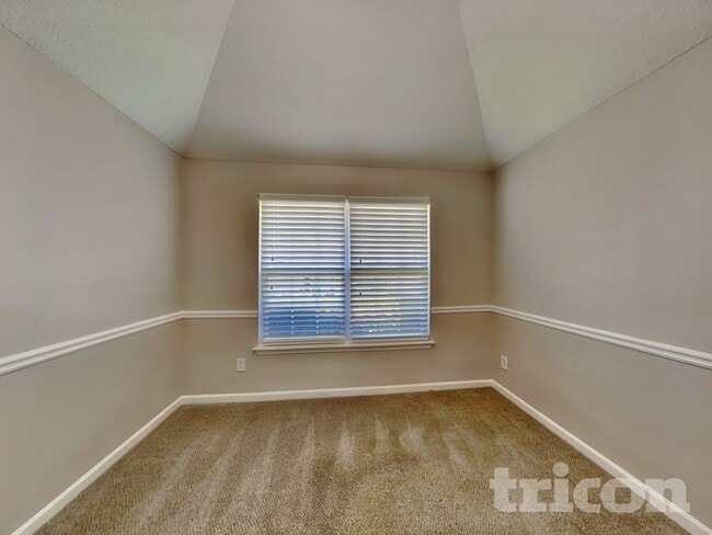 Photo - 4529 Persian Ct SW