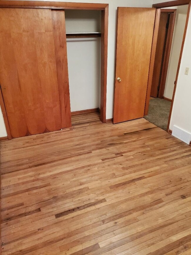 Photo - 8463 Pleasantwood Ave NW