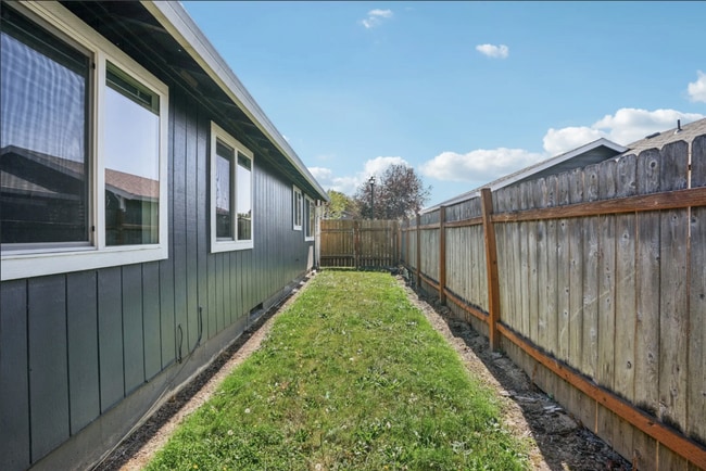 Photo - Open Concept: 3 Bed, 1.5 Bath Hidden Gem!