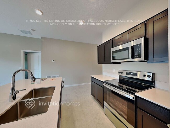 Photo - 4300 Holstein St