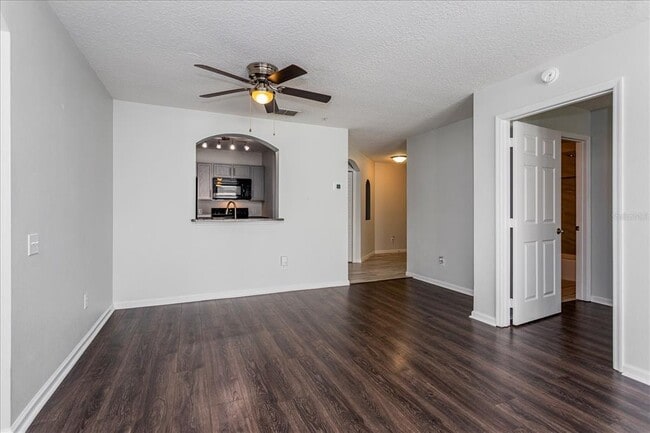 Photo - 3940 Southpointe Dr Unidad 316