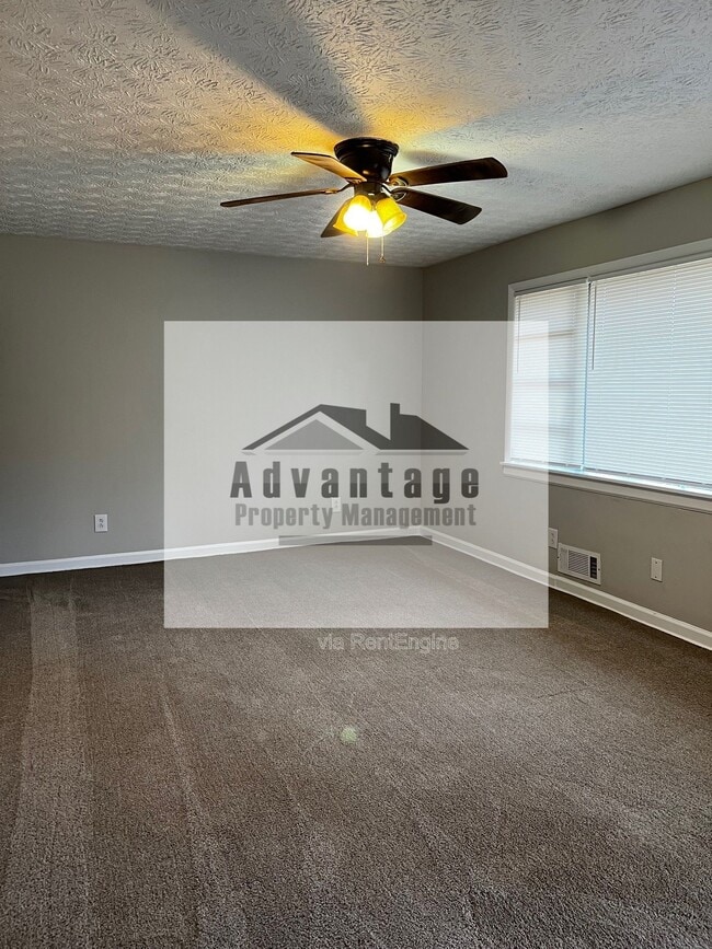 Photo - 5895 Jonesboro Rd