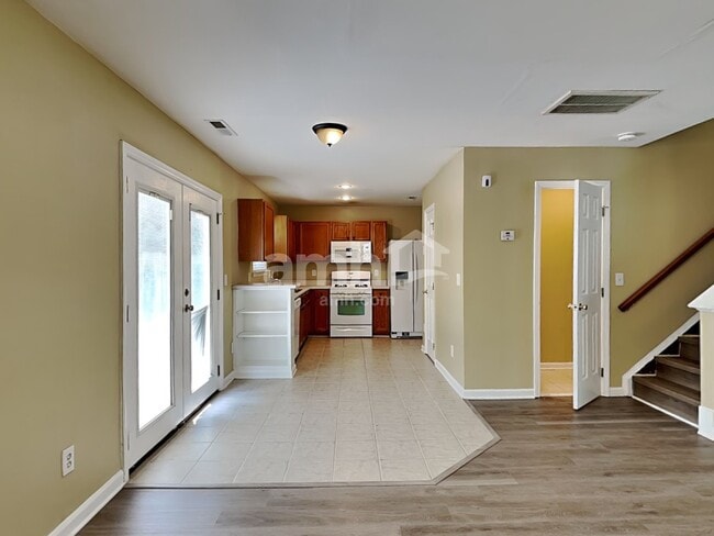 Photo - 225 Chilmark Ridge Dr