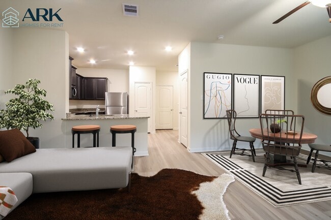 Photo - 564 Solomon Ln