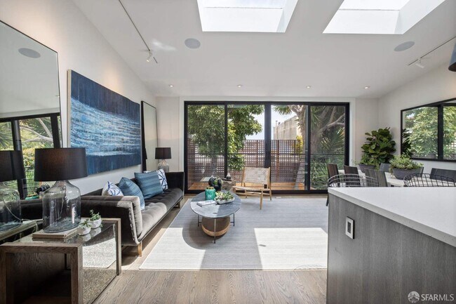 Photo - 903 Minnesota St