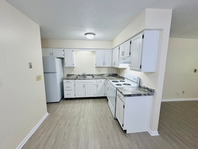 Photo - 1408 Jackson Ln Unit 4