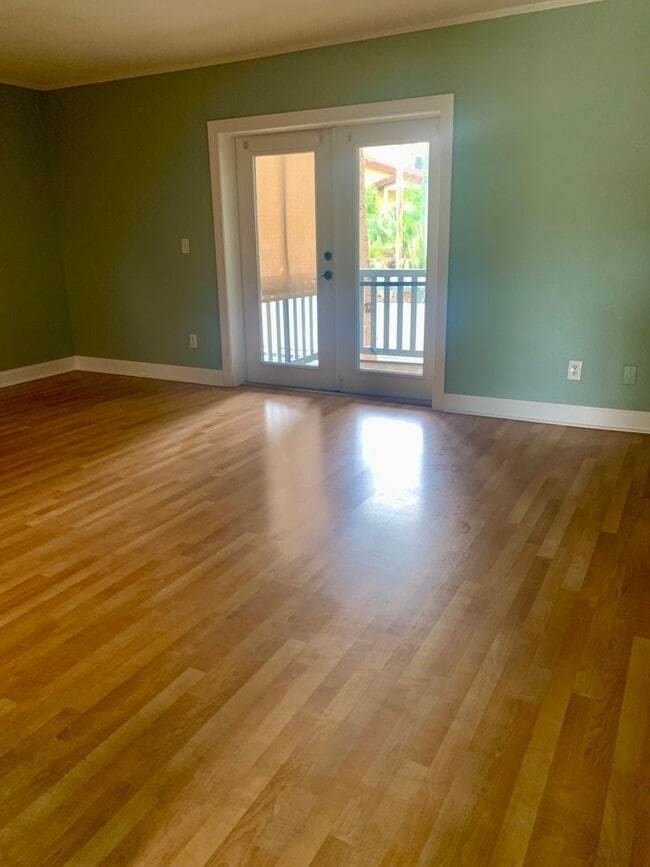 4607 W North B St Unit 208