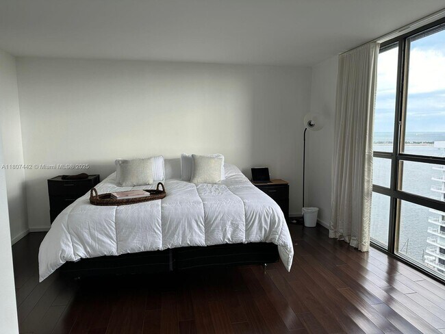 Photo - 1450 Brickell Bay Dr Unit 1907