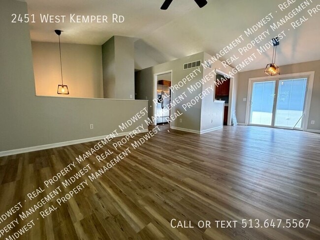 Photo - 2451 W Kemper Rd
