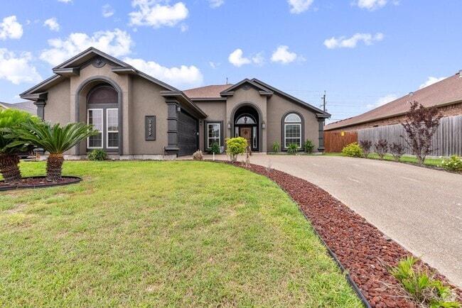 Building Photo - 4 bedroom 3 bathroom-Rodd Field/Yorktown Rental
