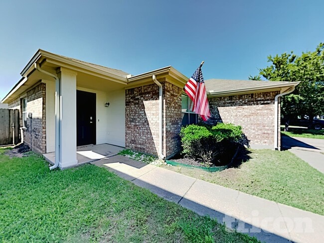 Photo - 135 Jefferson Dr