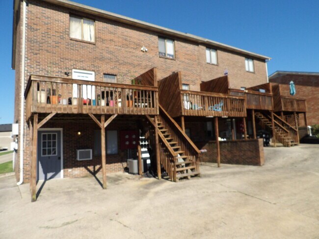 Photo - 65 Ashwood Ct Unit 8
